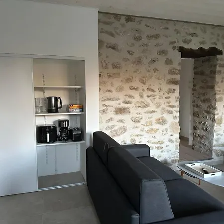 בית נופש La Cle Des Champs De Charme Proche Du Puy Dufou