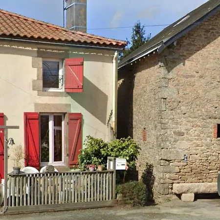 Prázdninový dům La Cle Des Champs De Charme Proche Du Puy Dufou *